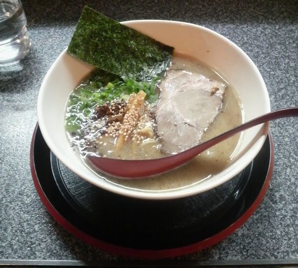 しっとうやのとんこつラーメン