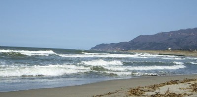 寺泊の海水浴場。当然泳ぐ人はいません(笑)