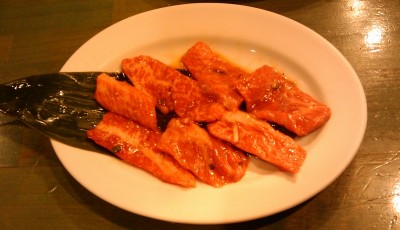 脂がトロトロ、炙りカルビ