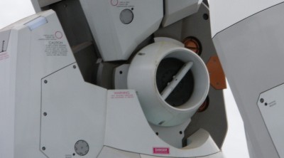 ひざ関節。デカールは良く見るとコピペ・・・