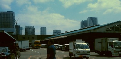 築地市場の場内。既に昼時で市場は終了状態でした