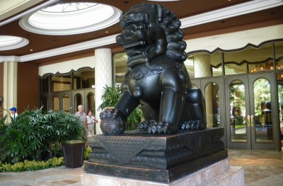 Valet はそれほど大きくないですが、ライオンがお出迎え