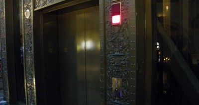 エッフェル塔のエレベーター