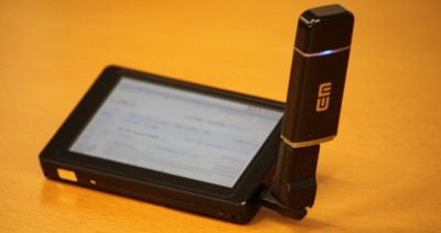 emobile の USB モデムをつけた Smart Q5