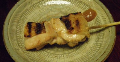 地鶏。塩で頂きました。 地鶏。塩で頂きました。