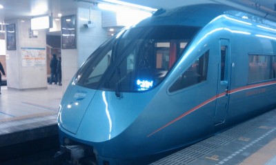 初めて乗る青いロマンスカーMSE