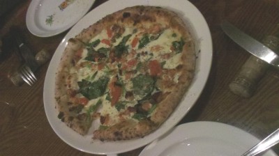 ピッツアも美味♪