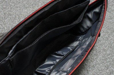 中は区切りがあって使いやすい