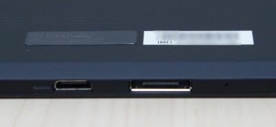 HDMI とドックコネクタ