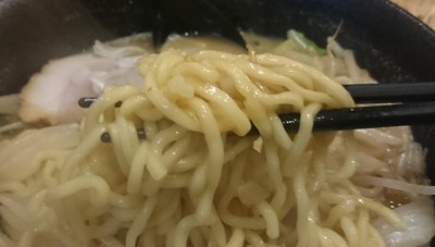 モッチリ麺