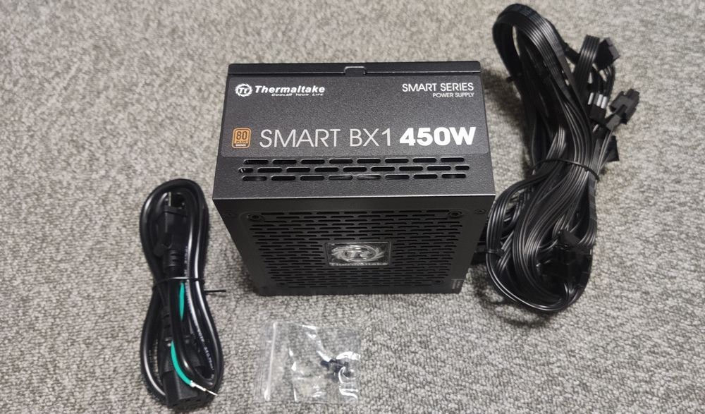 【未使用 未開封】PC電源 450w Thermaltake Smart BX1